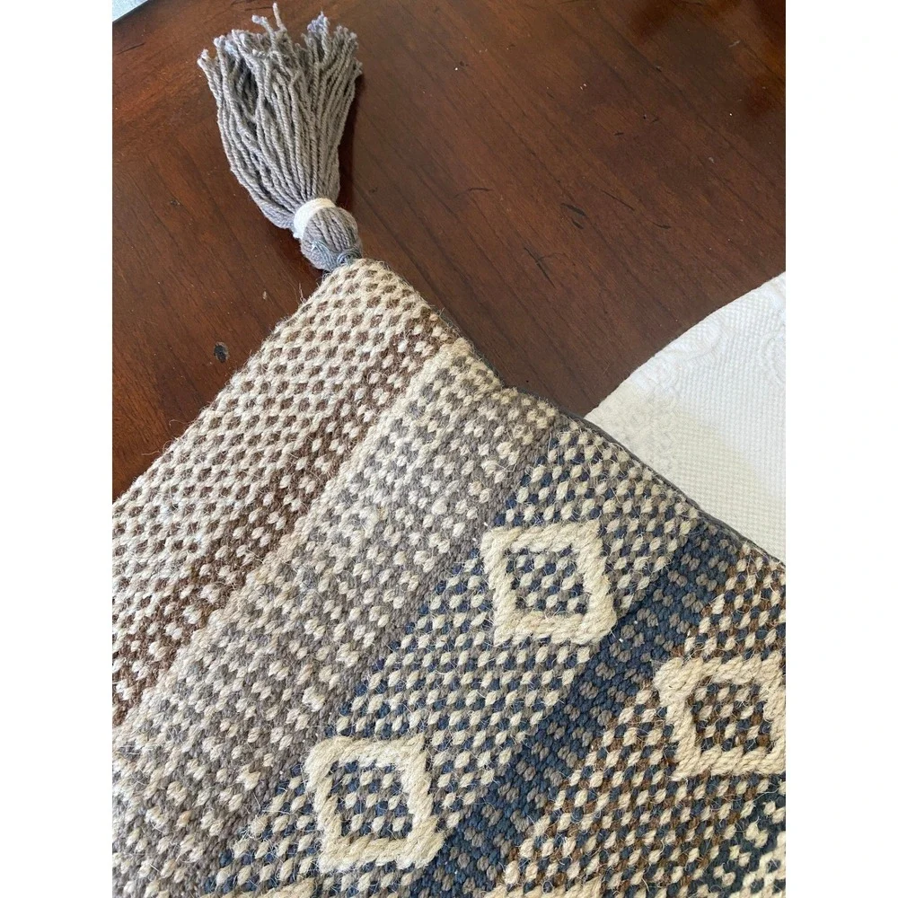 Boho Woven‎ Wool Blend Pillow Covers 2 Pack with Tassels Decorative Throw